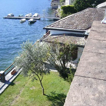 Bianca On The Lake - Parking Sala Comacina