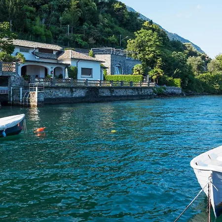 Bianca On The Lake - Parking