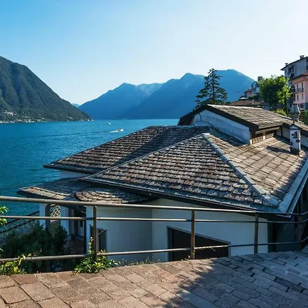 Bianca On The Lake - Parking Ferienhaus Sala Comacina