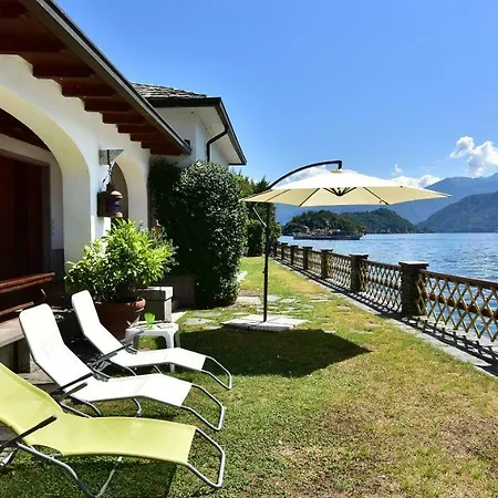 Ferienhaus Bianca On The Lake - Parking Sala Comacina